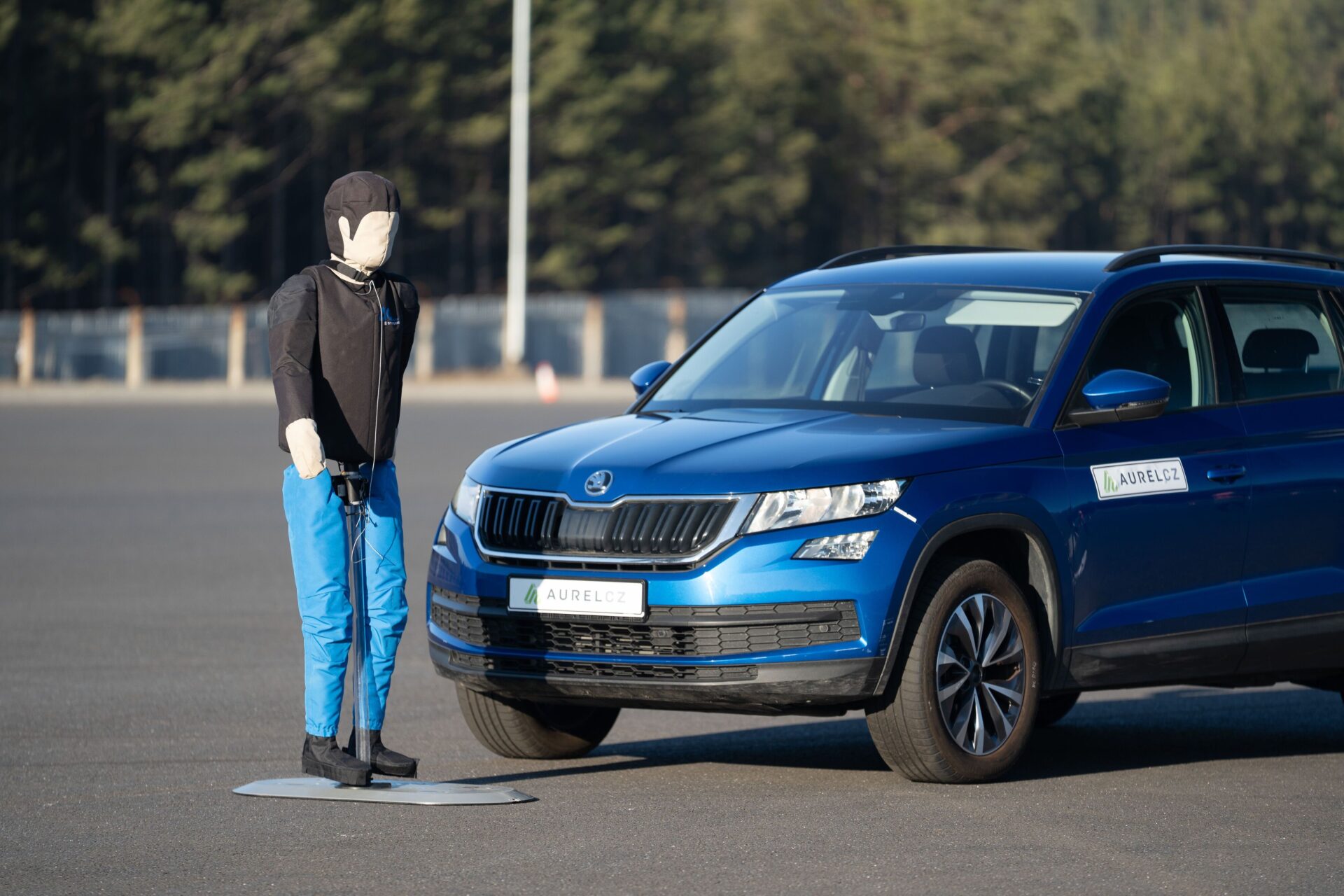 Smarter and Safer Vehicles: Cutting-Edge ADAS and Autonomous Driving ...